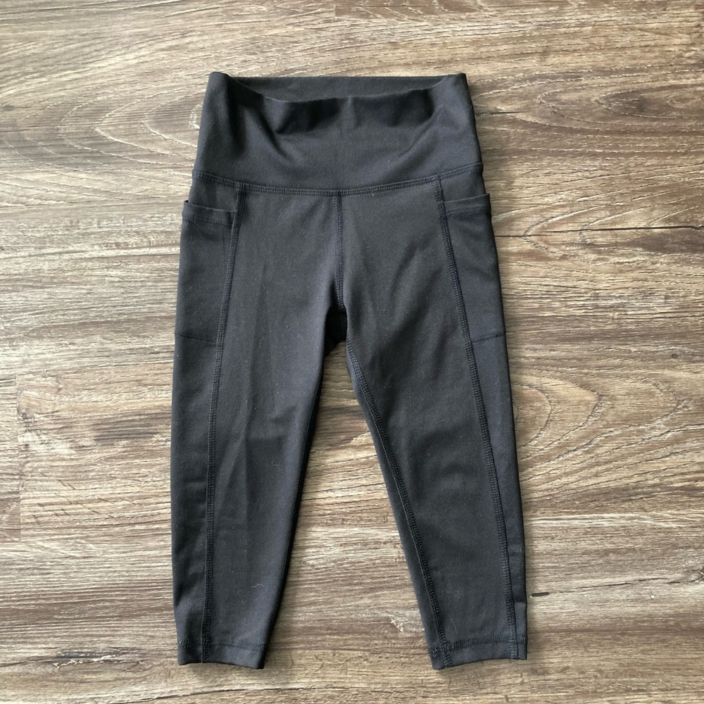 DSG Black Cropped Leggings